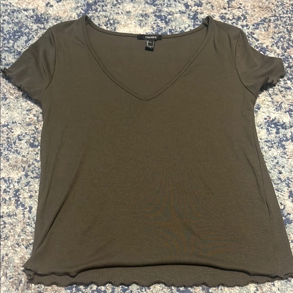 Forever 21 Olive Green V-Neck Tee Women's Large